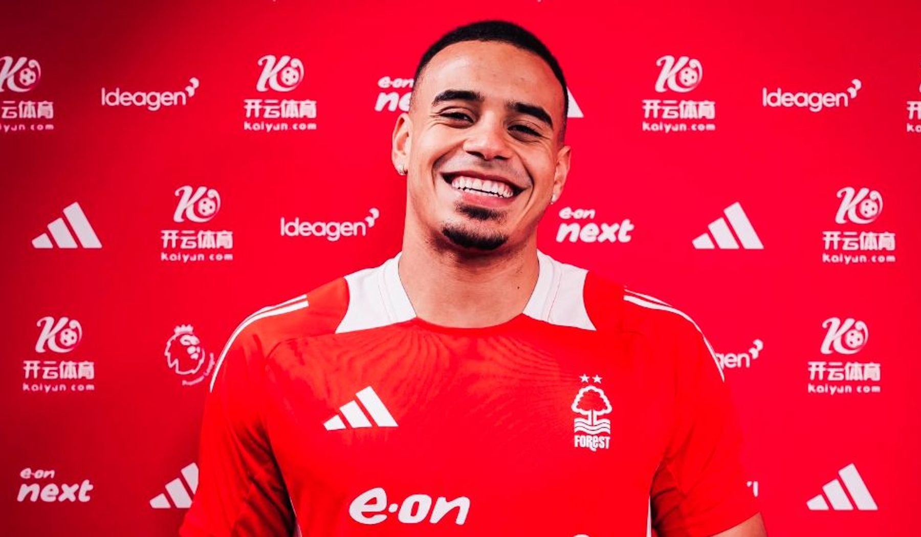 Murillo signs new deal at Nottingham Forest