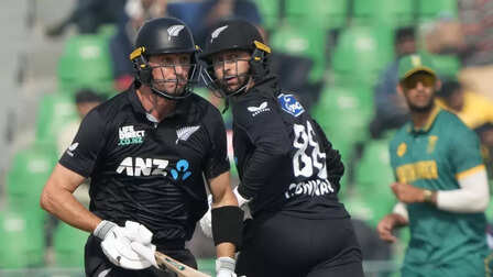 New Zealand surge into Champions Trophy Final