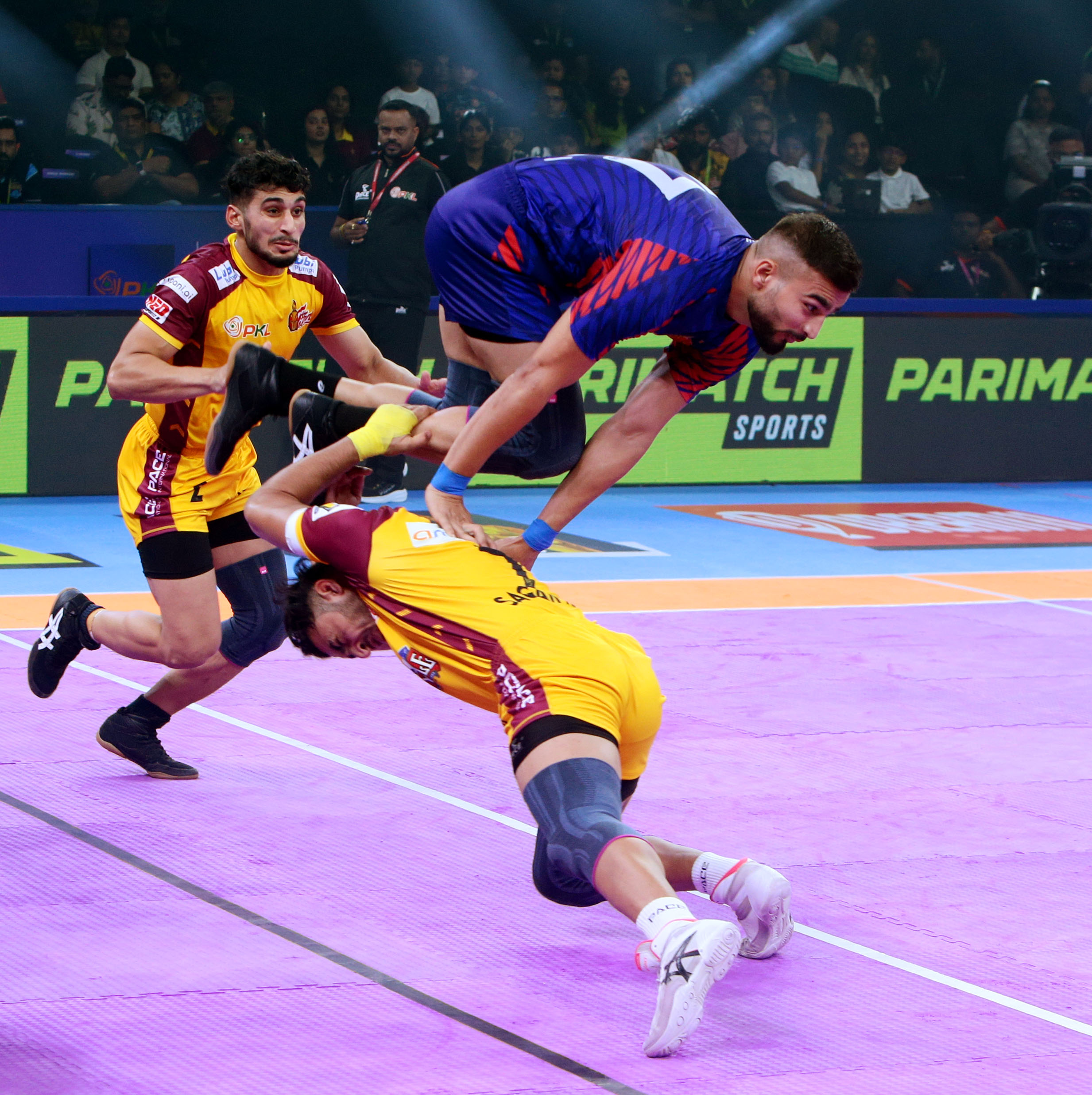 Dabang Delhi K.C. Fightback Against Telugu Titans and Pawan Sehrawat to Register Thrilling Win