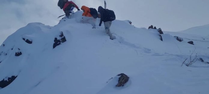 Hindu Kush Eagles climb Siya Koh Peak to support displaced families in Ghor