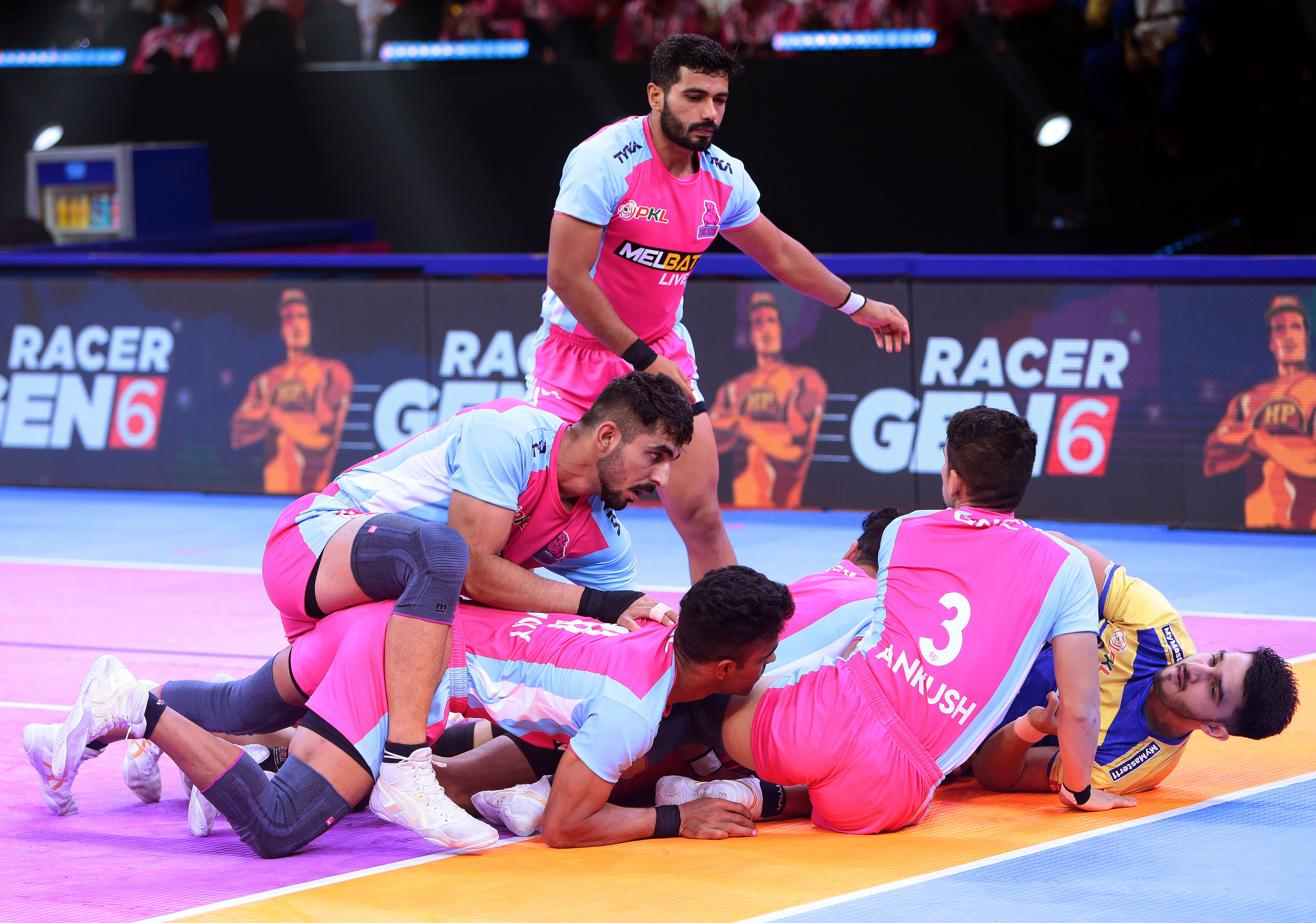 Tamil Thalaivas Fightback and Clinch Thrilling Draw against Jaipur Pink Panthers