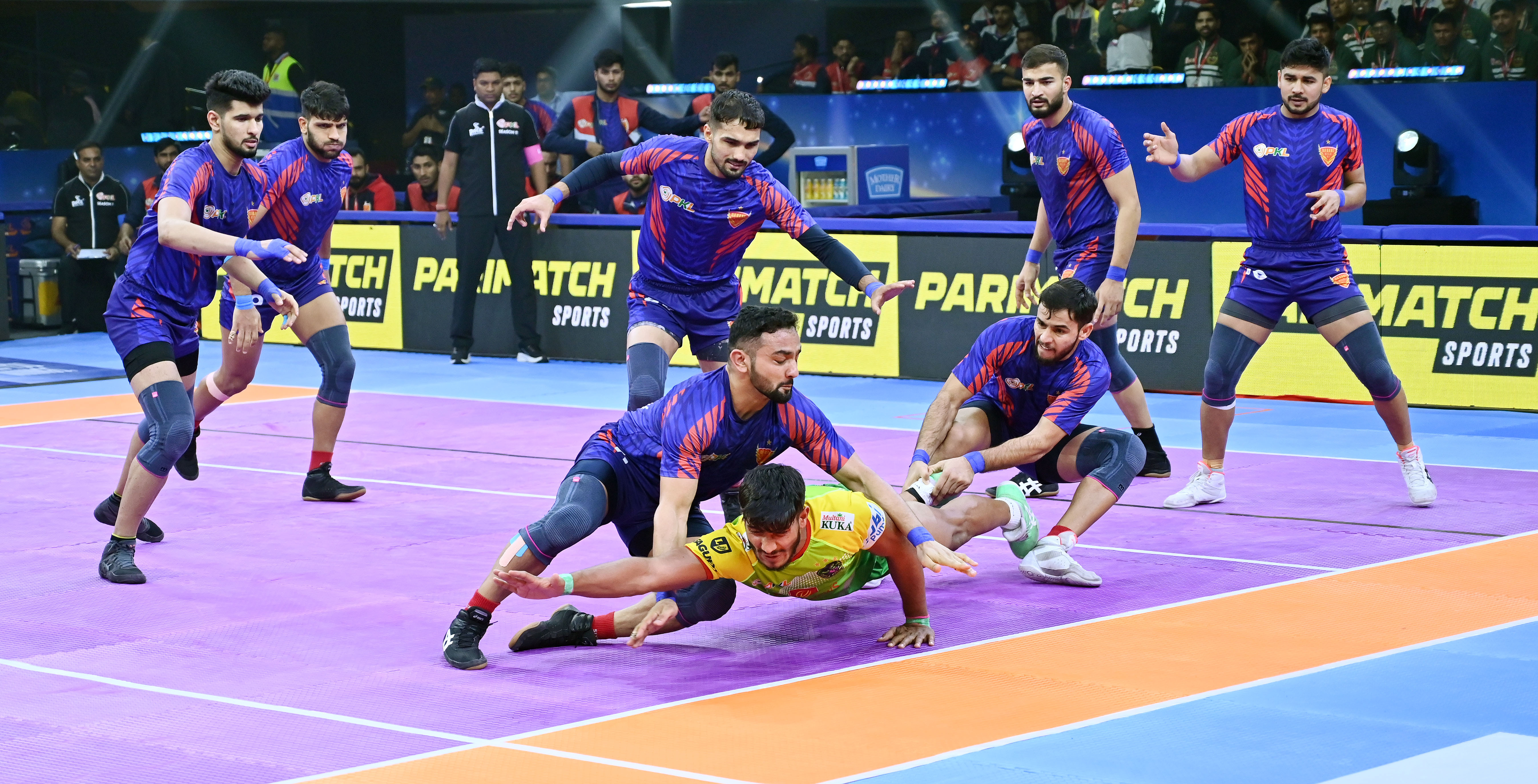 Devank and Ayan combine with defensive unit as Patna Pirates brush aside Dabang Delhi K.C.; progress to PKL11 Final