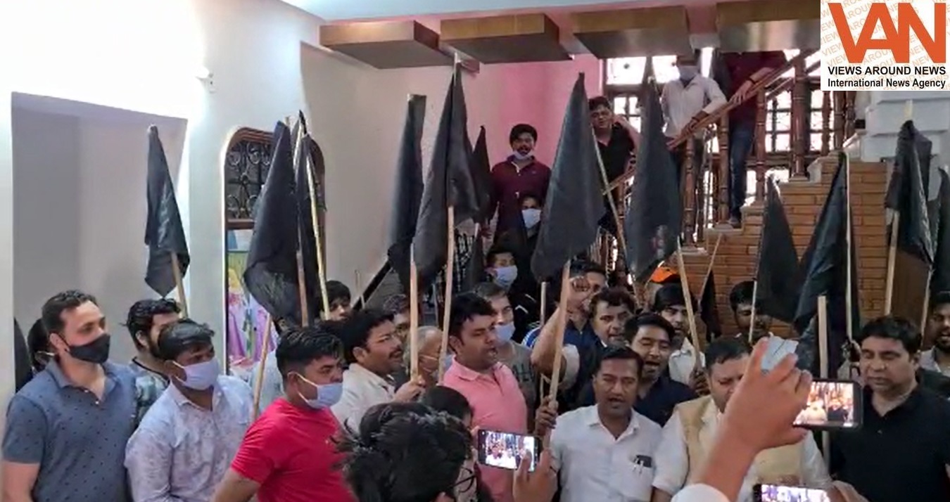 दुष्यंत चौटाला को काले झंडे दिखाने की तैयारी कर रहे विधायक समेत अन्य कांग्रेसी नेता और कार्यकर्ता नजरबंद