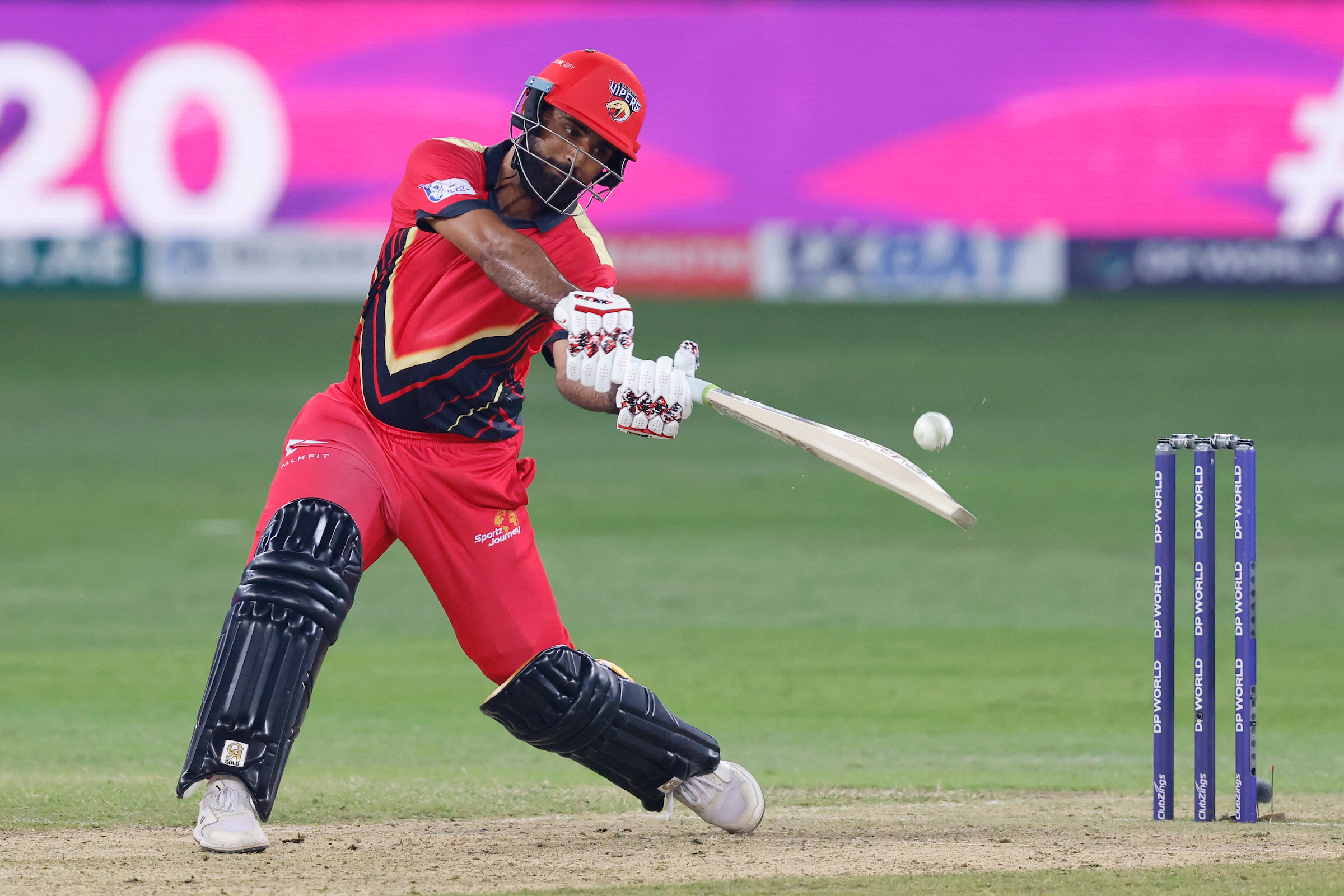 Desert Vipers seal five wicket victory against the MI Emirates as Fakhar Zaman dazzles in Dubai