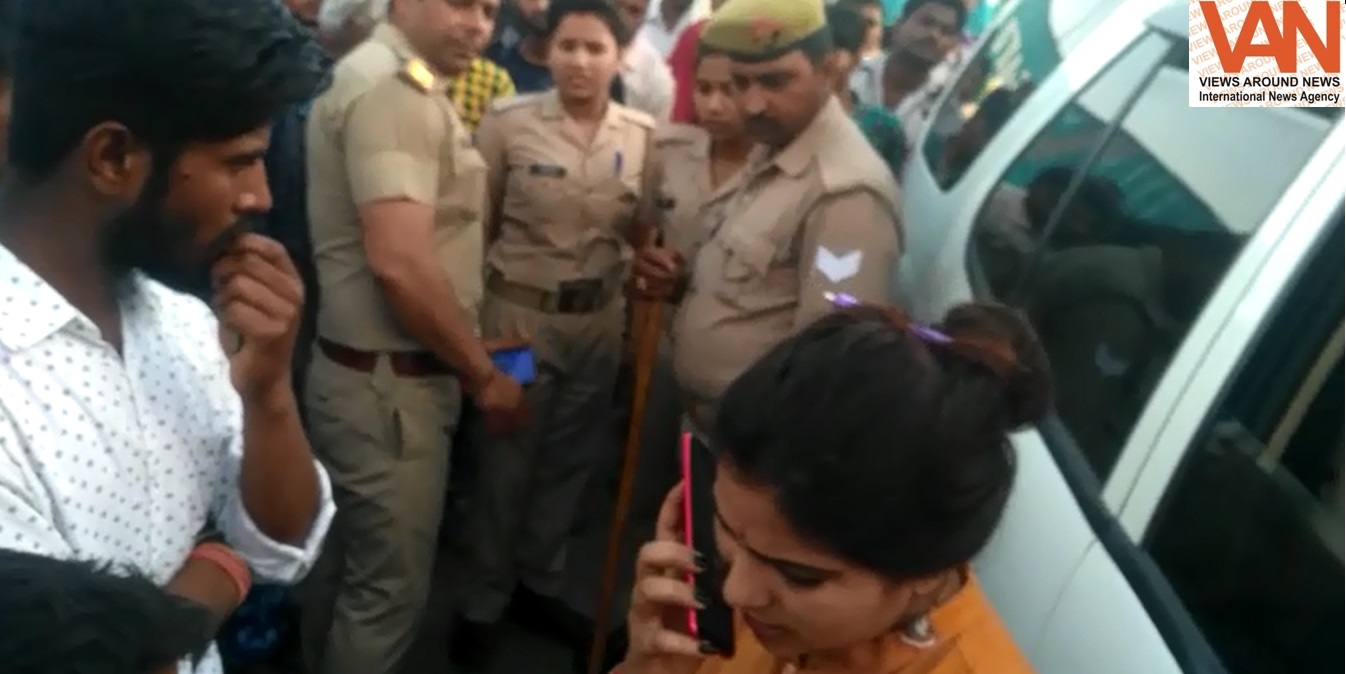 भाजपा अभिनेत्री और पुलिस के बीच हुई भरे बाजार में 