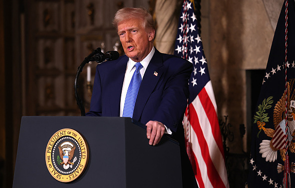 Trump issues executive order to protect Venezuelan oil revenues from legal action