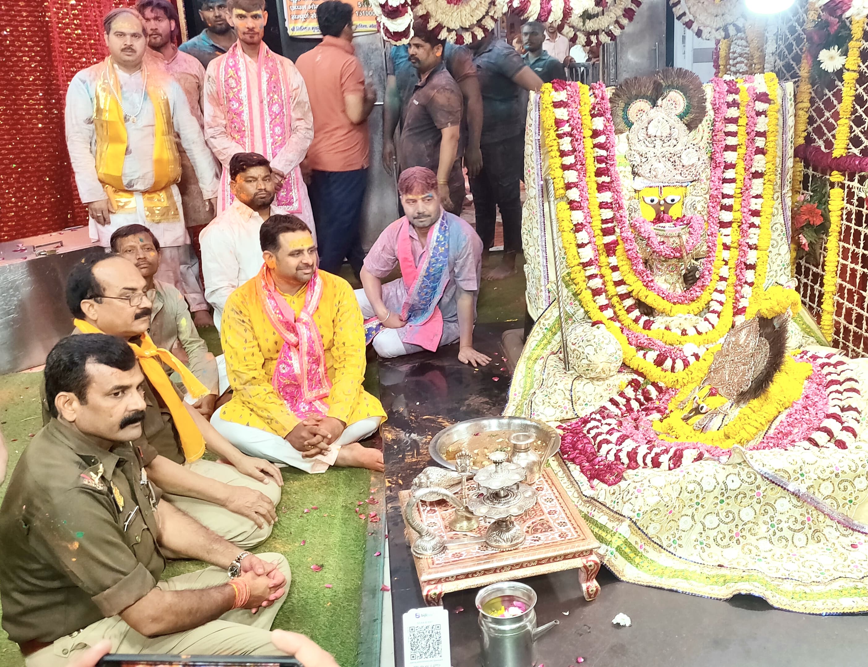 पारंपरिक हुरंगा की मस्ती में सराबोर हुआ दसविसा ब्राह्मणांन 