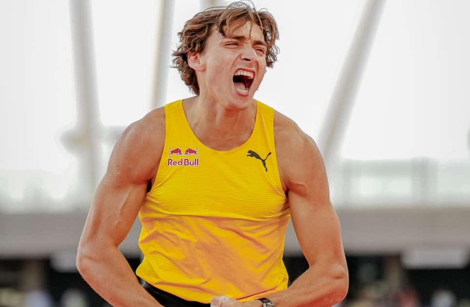Duplantis breaks world pole vault record on Budapest return