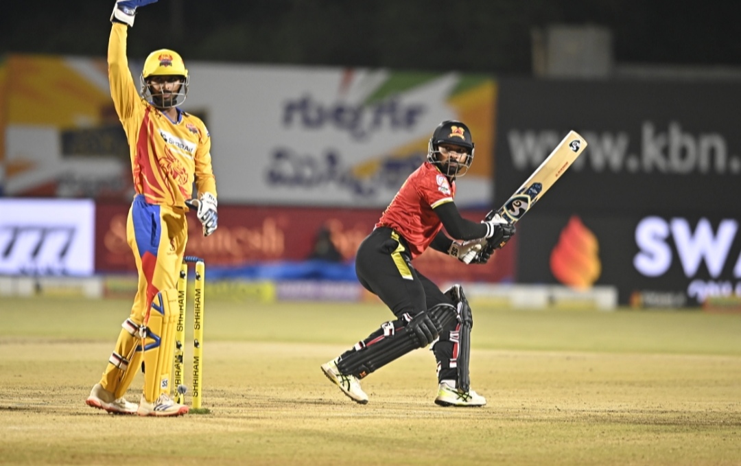 Lochan Gowda powers Mangaluru Dragons past Shivamogga Lions by five runs in last-ball thriller