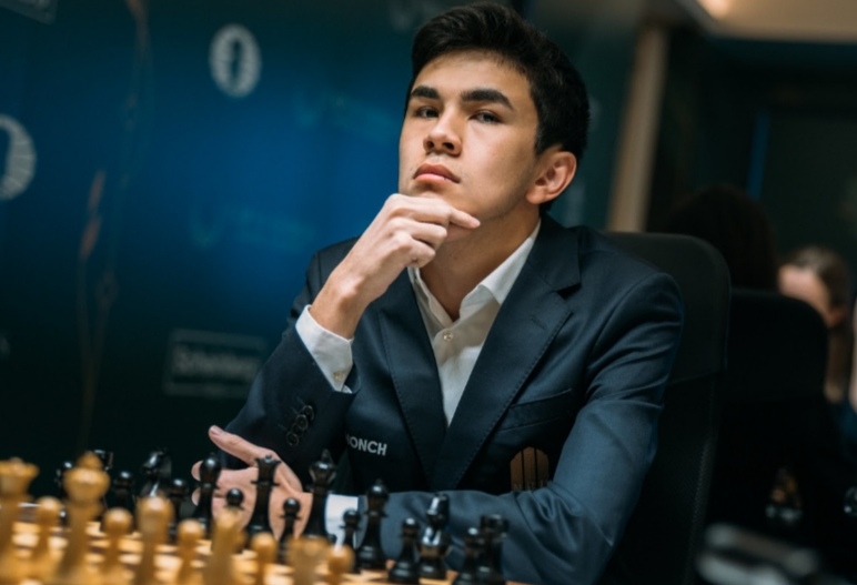 Sindarov shines, Caruana keeps pace; Drama builds in Women’s Candidates