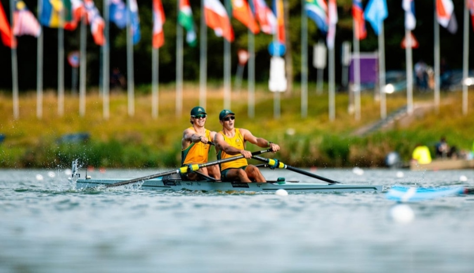 Rowsellas Men’s Pair and PR3 Mixed Double Sculls charge into A-Finals