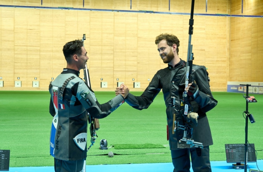Decided on the last shot, Kryzs holds off Hegg for 50m Rifle 3 Positions Men gold