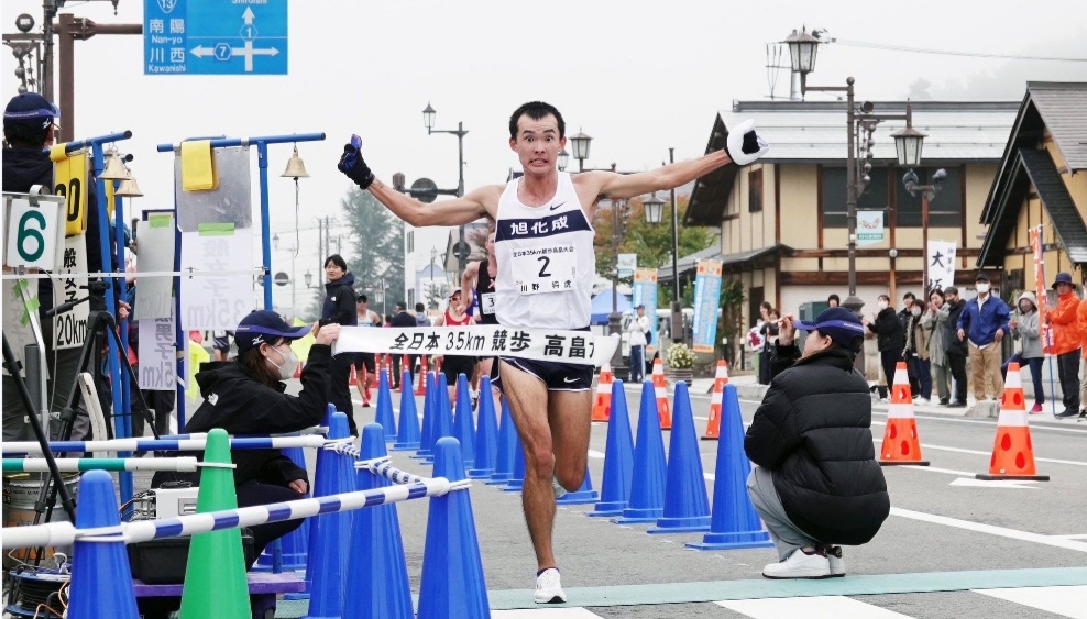 Henderson and Kawano set world marathon race walk records in Takahata