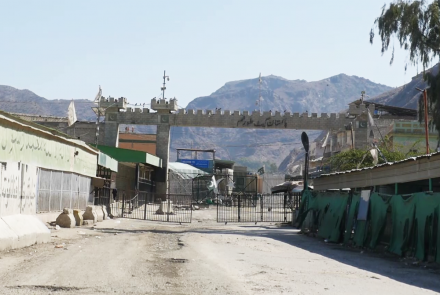 Afghanistan-Pakistan Trade Falls 40% in 2025 After Border Closures