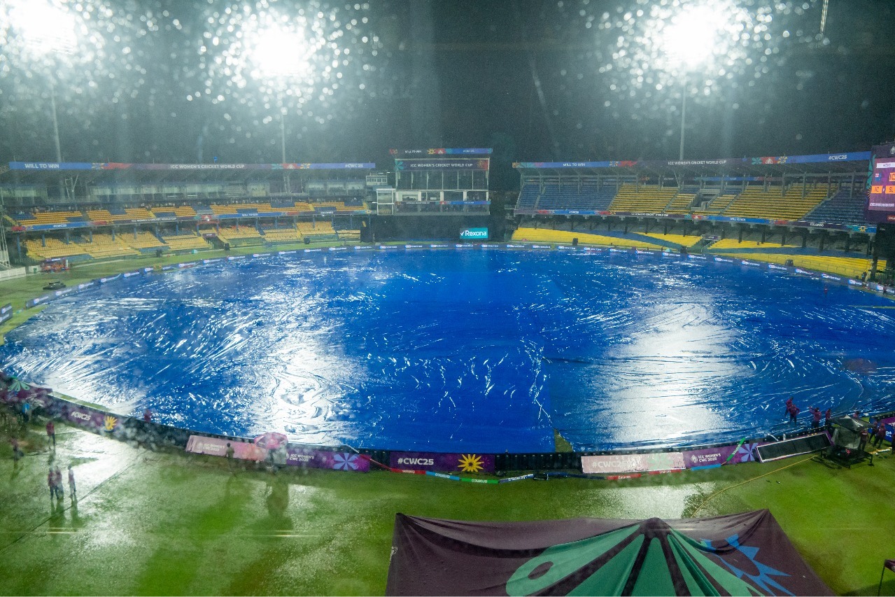 Rain denies intriguing run chase after Silva fireworks
