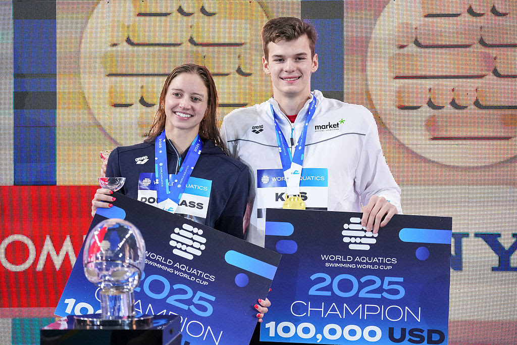 Athletes Light Up the Pool in Toronto as World Records Fall in 2025 World Aquatics Swimming World Cup Finale
