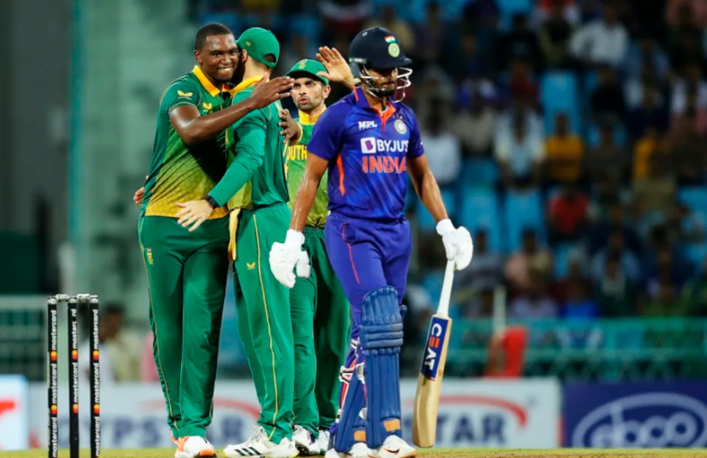 India fined for slow over-rate in second ODI against South Africa