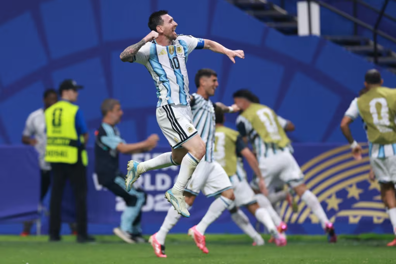 Argentina rallied from two goals down to overcome Egypt, Fernandez grabbing a dramatic winner