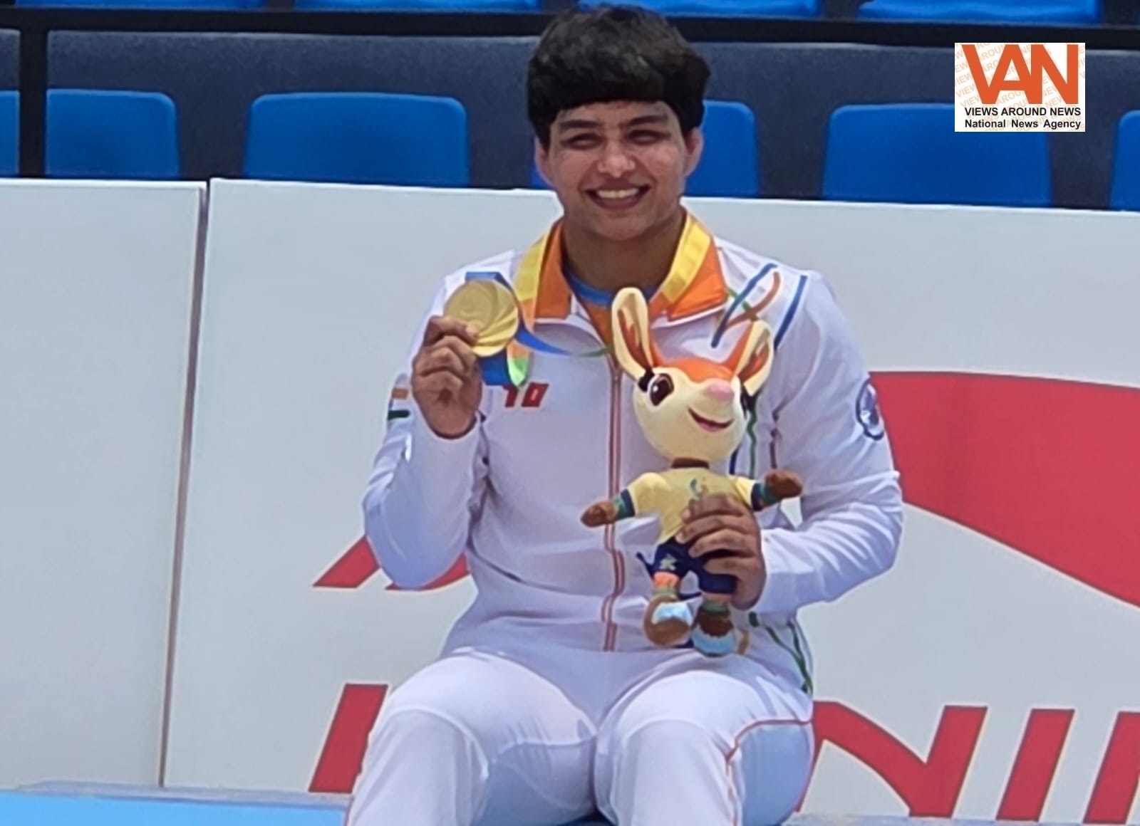 How to achieve the podium? Podium finished shots of the day...